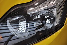 2012款福特福克斯两厢1.8L自动经典版基本型
