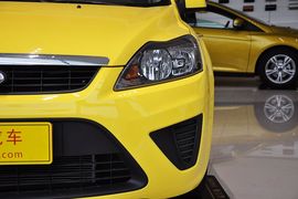 2012款福特福克斯两厢1.8L自动经典版基本型