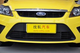 2012款福特福克斯两厢1.8L自动经典版基本型