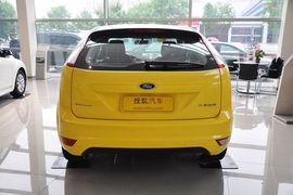 2012款福特福克斯两厢1.8L自动经典版基本型