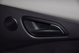 2012款福特福克斯三厢1.6L手自一体尊贵型