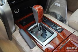 试新兰德酷路泽4.6L