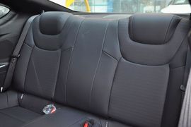 2012款现代劳恩斯酷派2.0T自动Brembo版