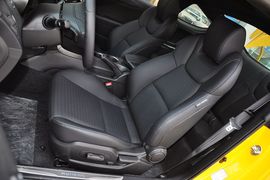 2012款现代劳恩斯酷派2.0T自动Brembo版