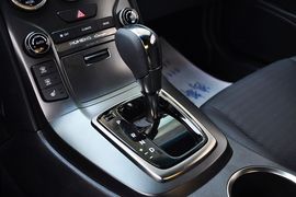 2012款现代劳恩斯酷派2.0T自动Brembo版