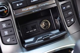 2012款现代劳恩斯酷派2.0T自动Brembo版