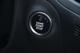 2012款现代劳恩斯酷派2.0T自动Brembo版