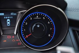 2012款现代劳恩斯酷派2.0T自动Brembo版