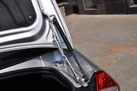 2012款奇瑞A3三厢1.6L