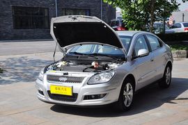 2012款奇瑞A3三厢1.6L