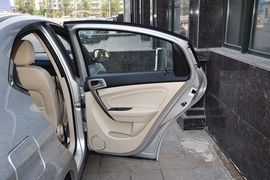 2012款奇瑞A3三厢1.6L