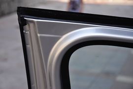 2012款奇瑞A3三厢1.6L