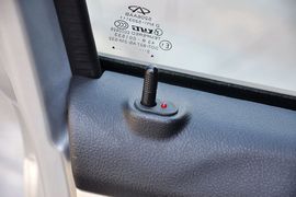 2012款奇瑞A3三厢1.6L