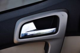 2012款奇瑞A3三厢1.6L