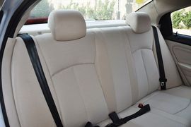 2012款奇瑞A3三厢1.6L