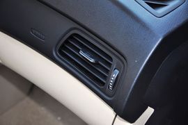 2012款奇瑞A3三厢1.6L