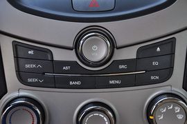 2012款奇瑞A3三厢1.6L