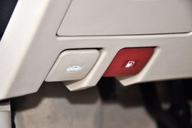 2012款奇瑞A3三厢1.6L