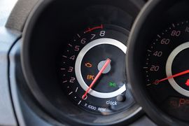 2012款奇瑞A3三厢1.6L