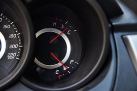 2012款奇瑞A3三厢1.6L