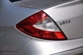 2012款奇瑞A3三厢1.6L