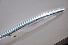 2012款奇瑞A3三厢1.6L