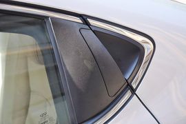 2012款奇瑞A3三厢1.6L