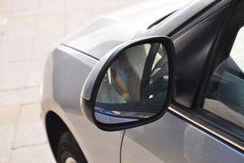 2012款奇瑞A3三厢1.6L