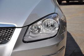 2012款奇瑞A3三厢1.6L