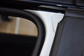 2012款斯柯达晶锐1.6L手动酷黑版