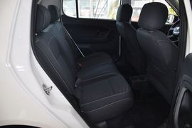 2012款斯柯达晶锐1.6L手动酷黑版