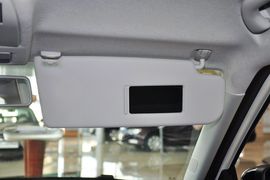 2012款斯柯达晶锐1.6L手动酷黑版