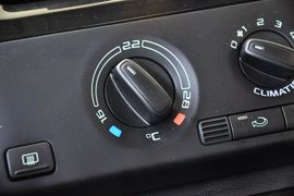 2012款斯柯达晶锐1.6L手动酷黑版