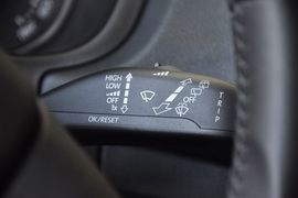 2012款斯柯达晶锐1.6L手动酷黑版