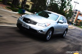 英菲尼迪EX35动态