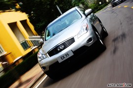 英菲尼迪EX35动态