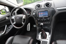 福特蒙迪欧致胜旗舰运动版试驾实拍