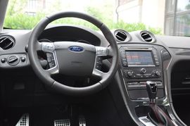 福特蒙迪欧致胜旗舰运动版试驾实拍