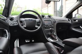 福特蒙迪欧致胜旗舰运动版试驾实拍