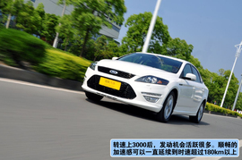 福特蒙迪欧致胜旗舰运动版试驾实拍