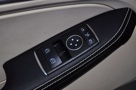 2012款奔驰SLK200时尚型