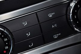 2012款奔驰SLK200时尚型