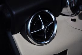 2012款奔驰SLK200时尚型