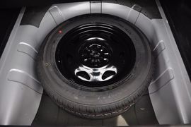 2012款长安CX30三厢1.6L手动豪华型