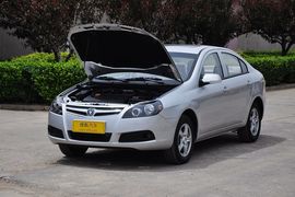 2012款长安CX30三厢1.6L手动豪华型