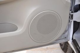 2012款长安CX30三厢1.6L手动豪华型