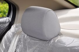 2012款长安CX30三厢1.6L手动豪华型