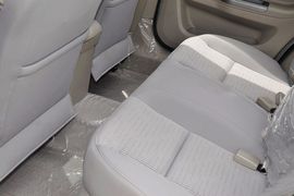 2012款长安CX30三厢1.6L手动豪华型