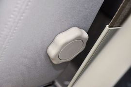 2012款长安CX30三厢1.6L手动豪华型