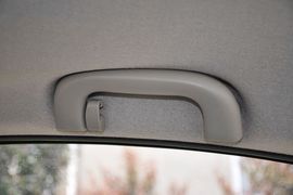 2012款长安CX30三厢1.6L手动豪华型